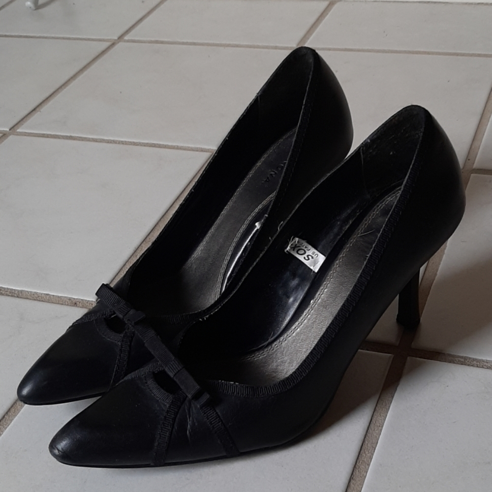 Black skinny high heels